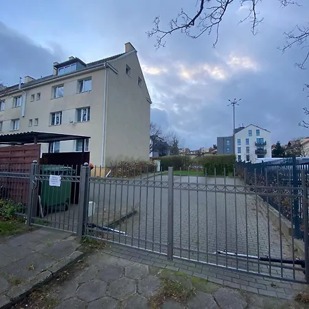 Kameralne całe mieszkanie 31m2 z prywatnym darmowym parkingiem-3